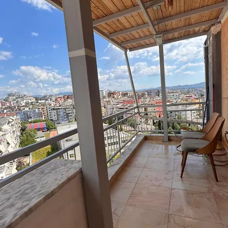 Skyline Retreat Fresku Apartamento Tirana